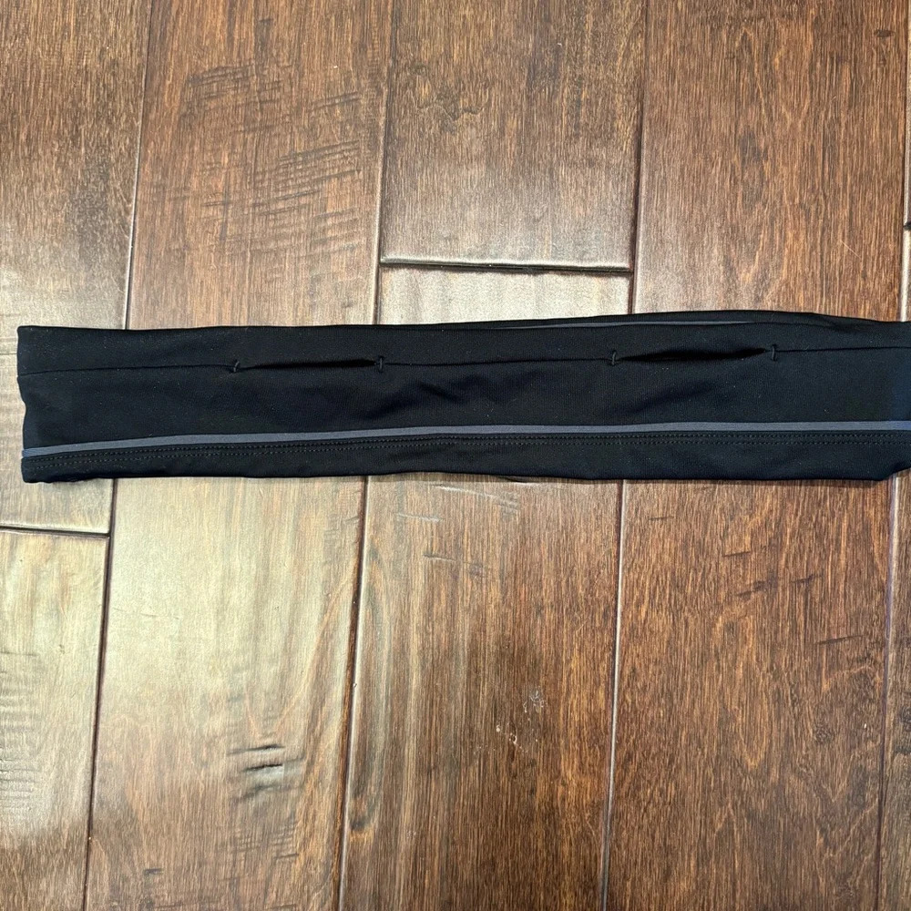 Black‎ Runners FlipBelt XL. NO ZIPPER